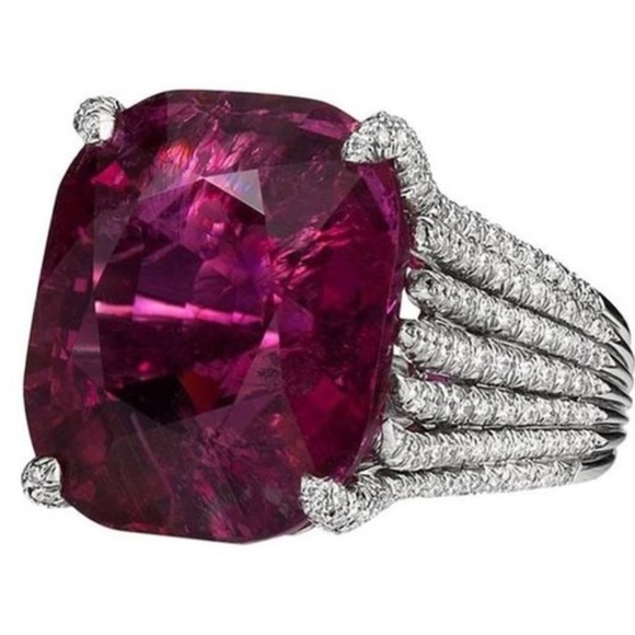 Gorgeous Vintage Style Ring - Picture 4 of 6